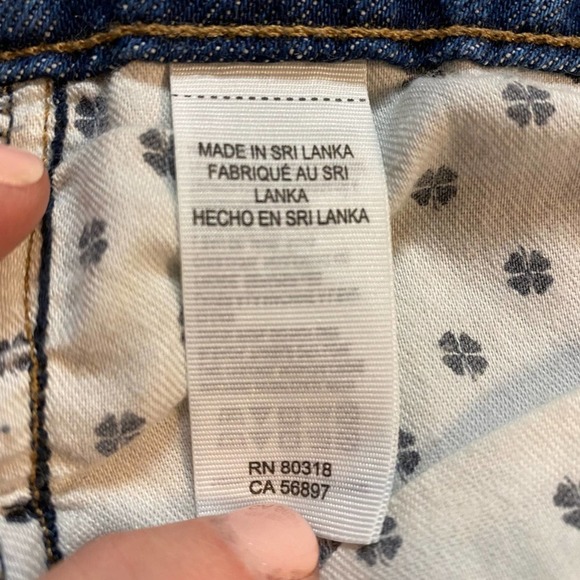 Lucky Brand Jeans Cut-Off Short Shorts in a size 8/29. - Picture 5 of 6